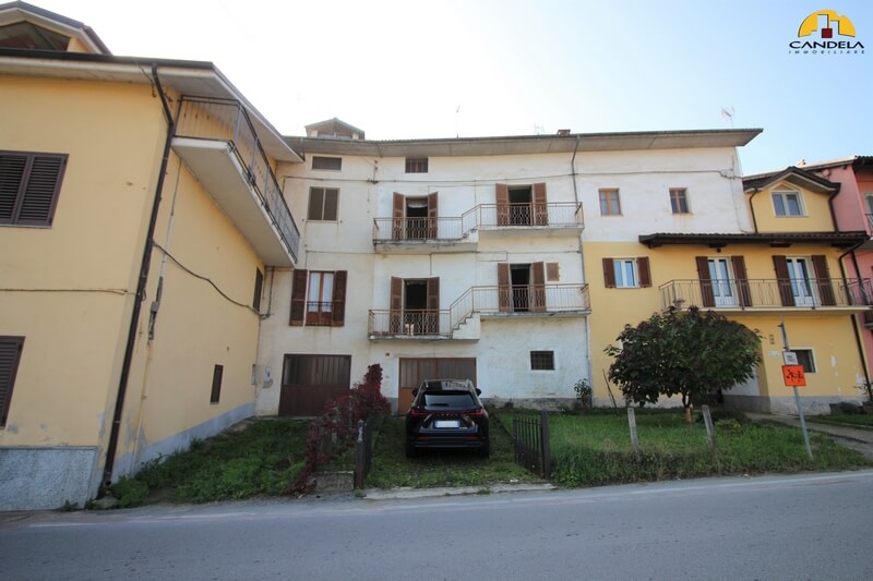 Niella Tanaro centralissima casa cielo-terra con 3 unità