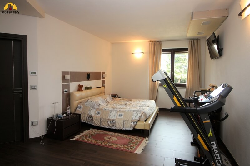 Carrù signorile villa con parco