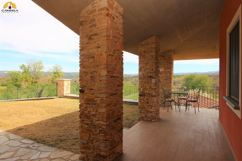 Carrù signorile villa con parco