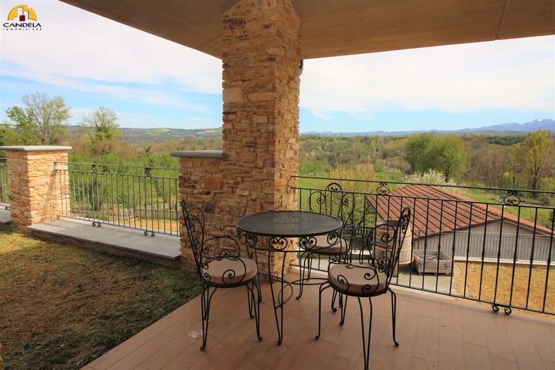 Carrù signorile villa con parco