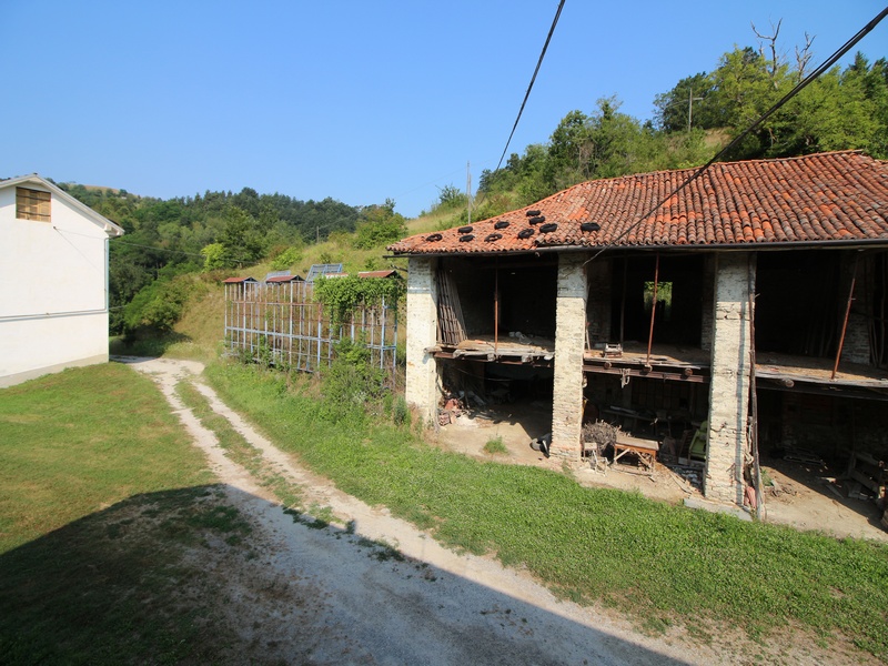 Indipendenza e Sole: Rustico a Marsaglia