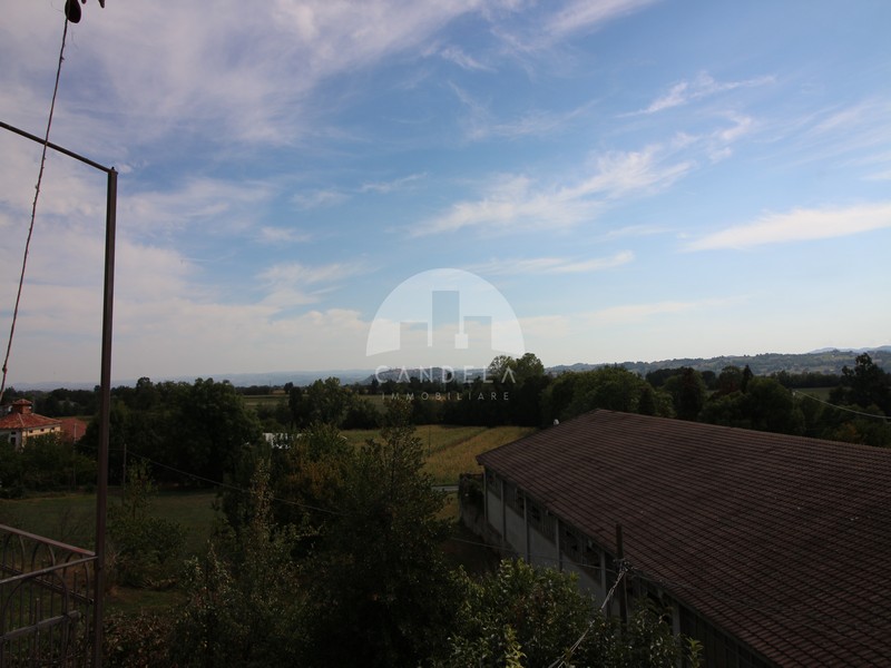 Villanova Mondovì casa indipendente 3 lati con giardino
