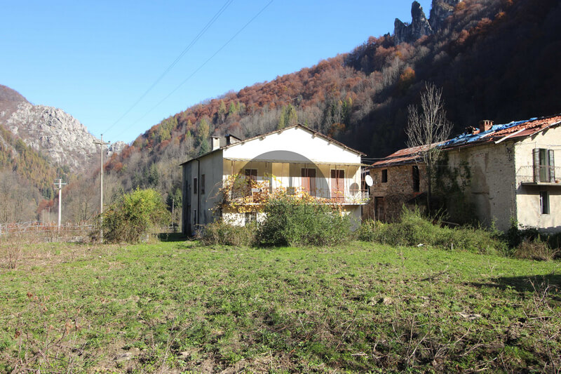 Frabosa Soprana loc. Fontane casa con terreno