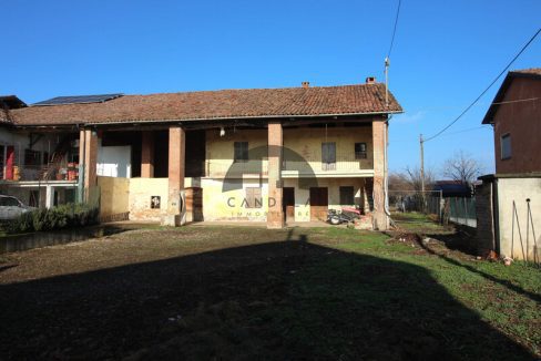 Magliano Alpi rustico da ristrutturare con terreno