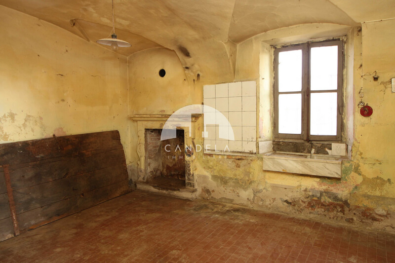 Magliano Alpi rustico da ristrutturare con terreno