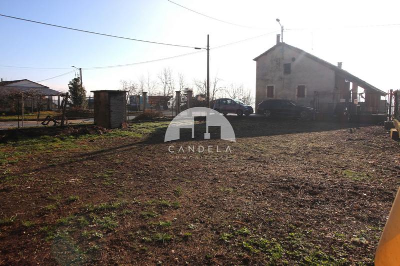 Magliano Alpi rustico da ristrutturare con terreno