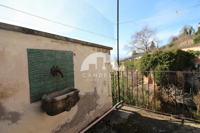 Ampio Appartamento Panoramico Divisibile in Due Unità Abitative