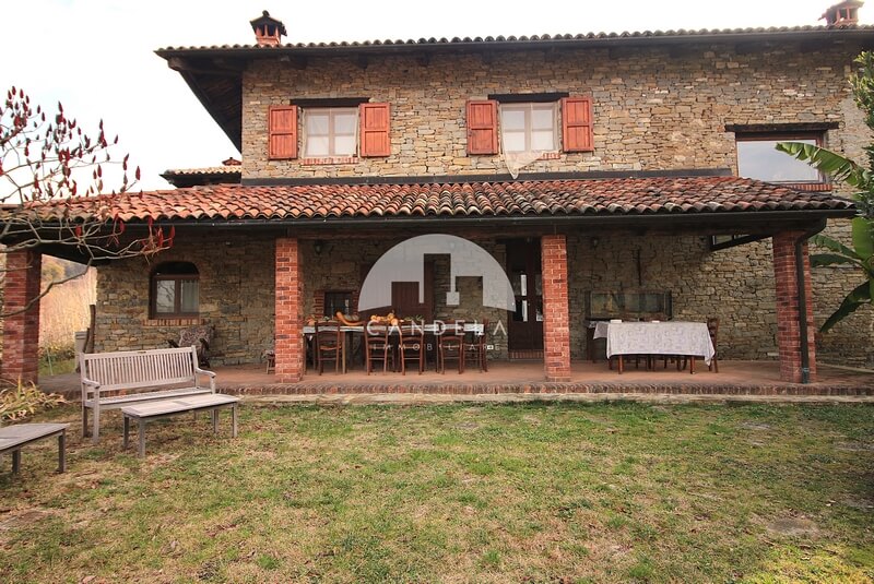 CASALE DEL 1650 IN PIETRA DI LANGA
