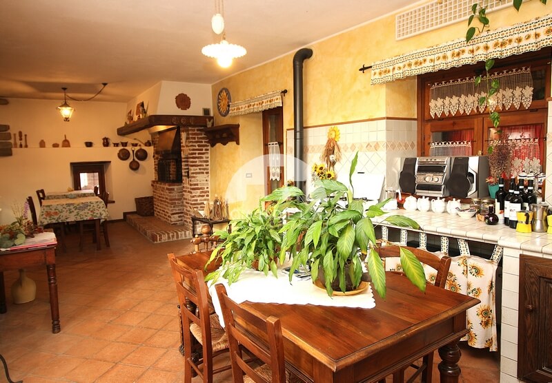 AGRITURISMO STORICO IN PIETRA DI LANGA
