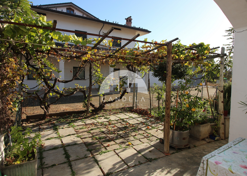 Villetta Indipendente con Giardino a Magliano Alpi