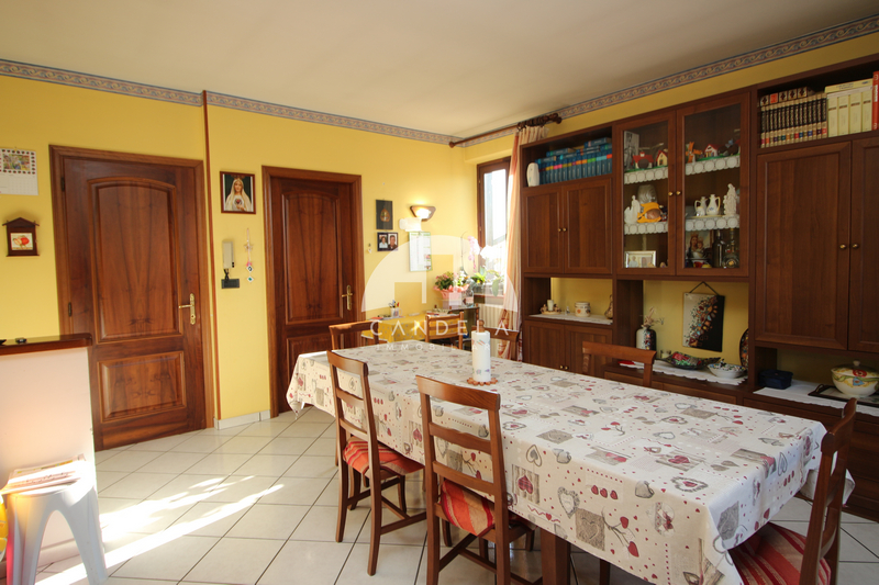 Villetta Indipendente con Giardino a Magliano Alpi