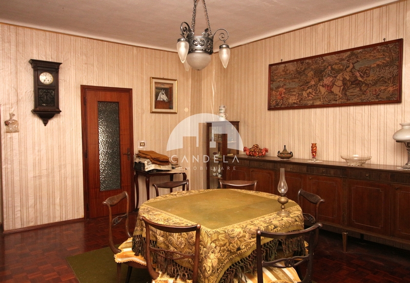 CENTRO STORICO MURAZZANO: Ampia Porzione di Casa