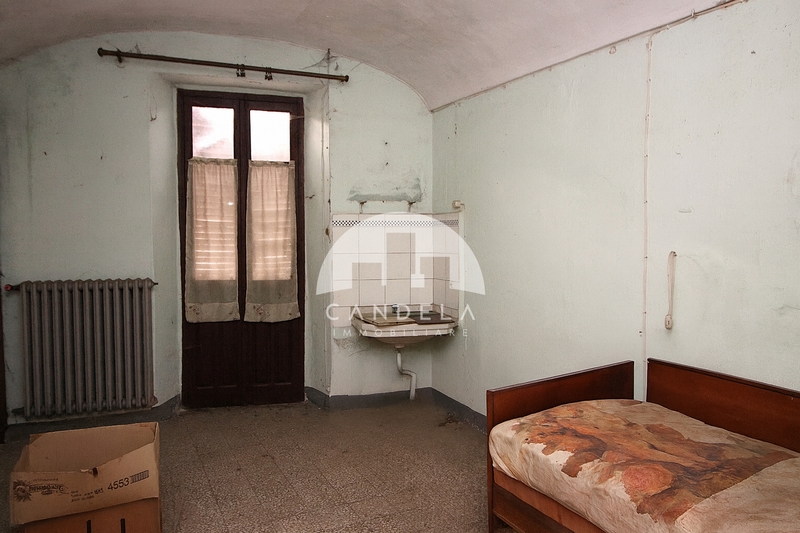 CENTRO STORICO MURAZZANO: Ampia Porzione di Casa