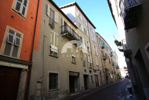 Ampio Appartamento in Centro Storico – Mondovì Piazza