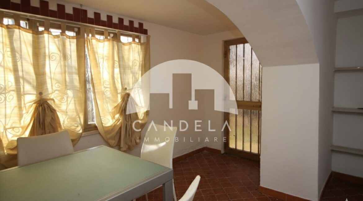 Marsaglia Casetta Indipendente con vista e terreno