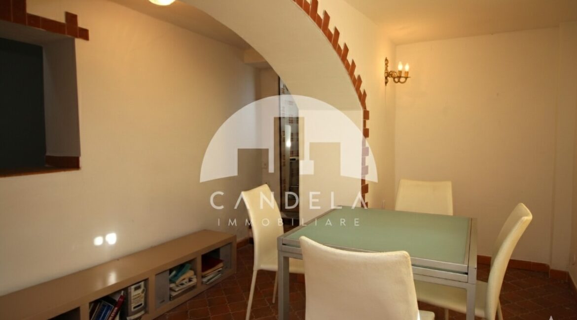 Marsaglia Casetta Indipendente con vista e terreno