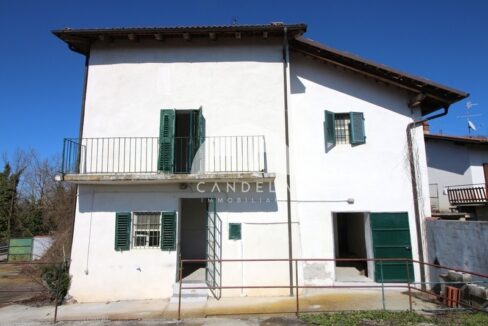 Alta Langa: Casa Indipendente con Vista Colline e Monti