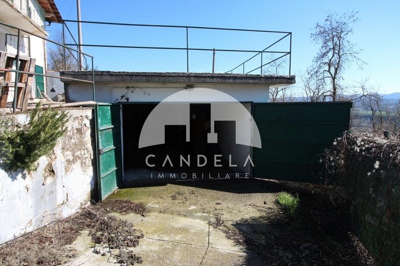 Alta Langa: Casa Indipendente con Vista Colline e Monti