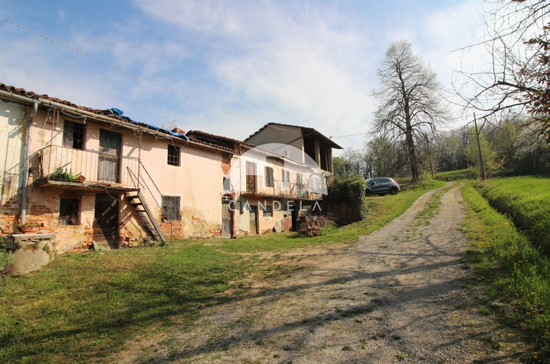 Vicoforte: Casa Indipendente con Terreno e Vista Panoramica