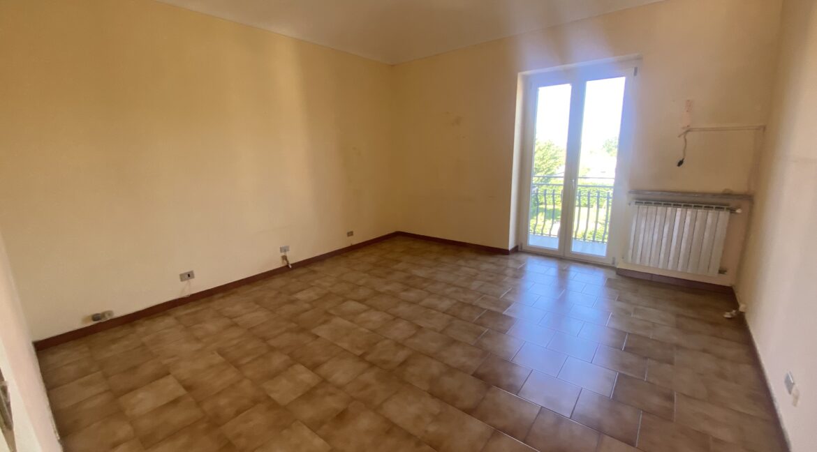 Villanova Mondovì quadrilocale vuoto