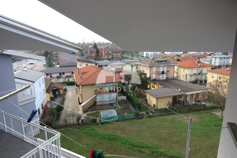 Il Tuo Rifugio tra Cielo e Città: Efficienza e Luce al Ferrone