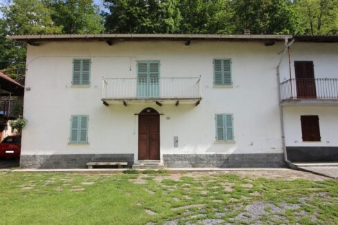 Incanto in Alta Langa: Porzione di Rustico con giardino