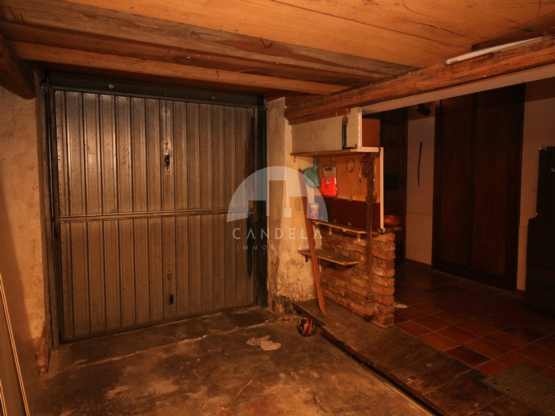 Bilocale ristrutturato con Box Auto e Cantina nel Centro