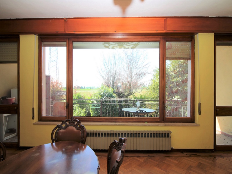 Ampia Villa Indipendente a Magliano Alpi con giardino