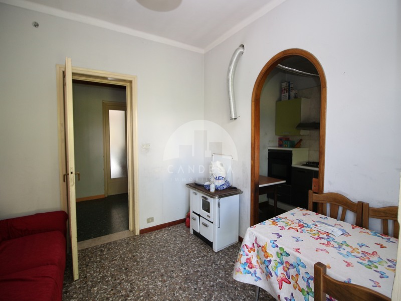 Ampia Villa Indipendente a Magliano Alpi con giardino