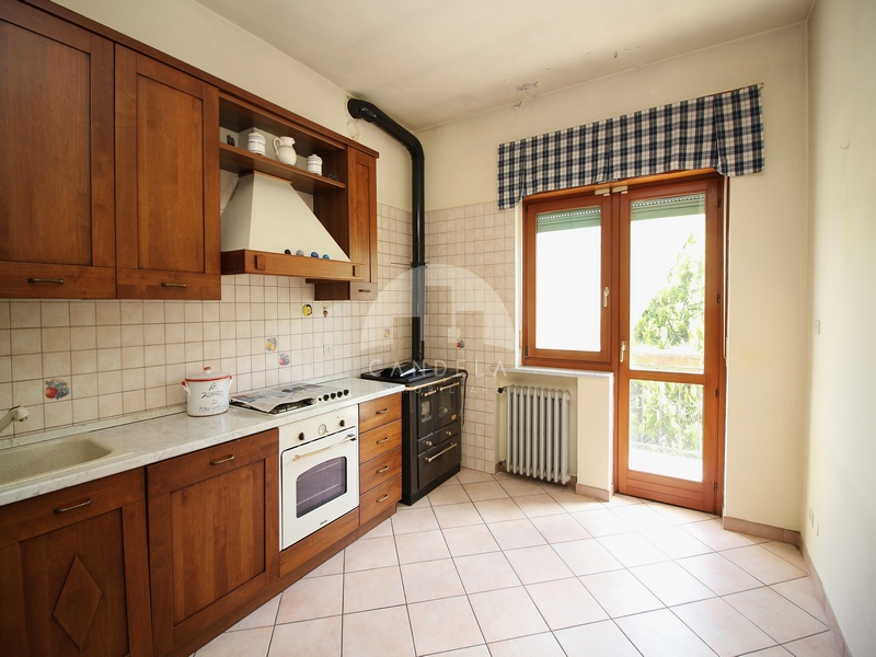 Roccaforte Mondovì: Intera Proprietà Indipendente con 2.000 mq di Terreno