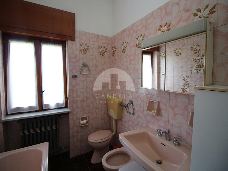 Roccaforte Mondovì: Intera Proprietà Indipendente con 2.000 mq di Terreno