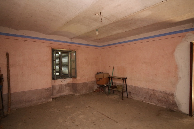 Rustico Indipendente con Giardino Privato