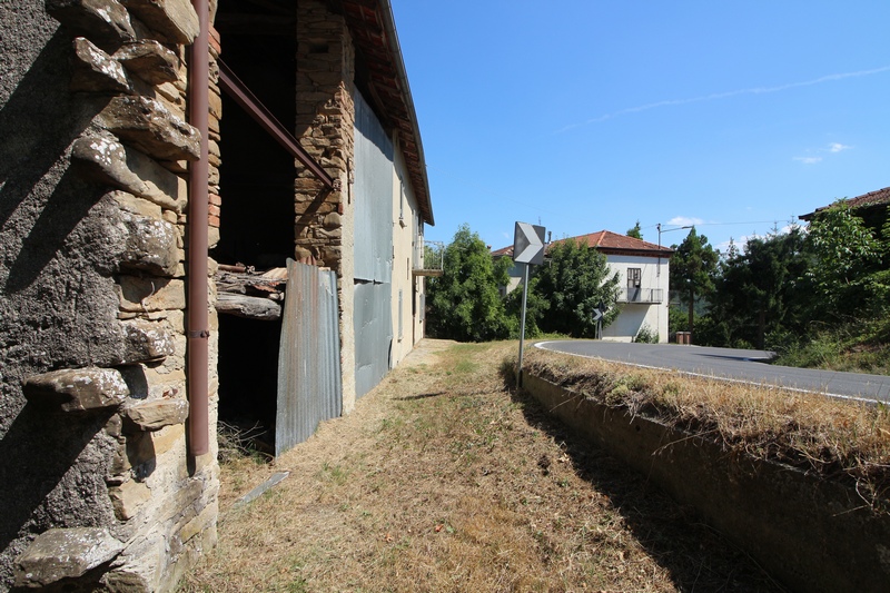 Rustico Indipendente con Giardino Privato