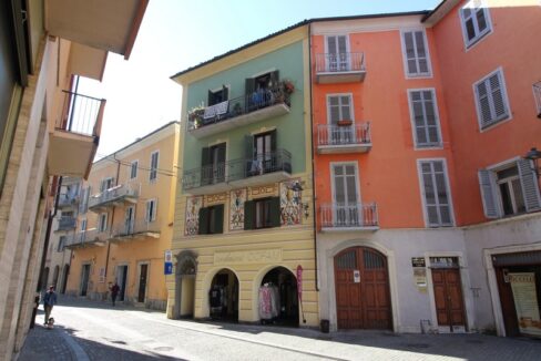 Appartamento con Terrazzo nel Centro Storico di Mondovì Breo – Spese Contenute e Riscaldamento Autonomo