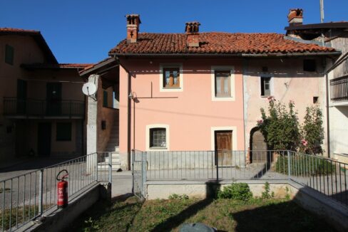 Frabosa Sottana (Fraz. Gosi): Bilocale Ristrutturato